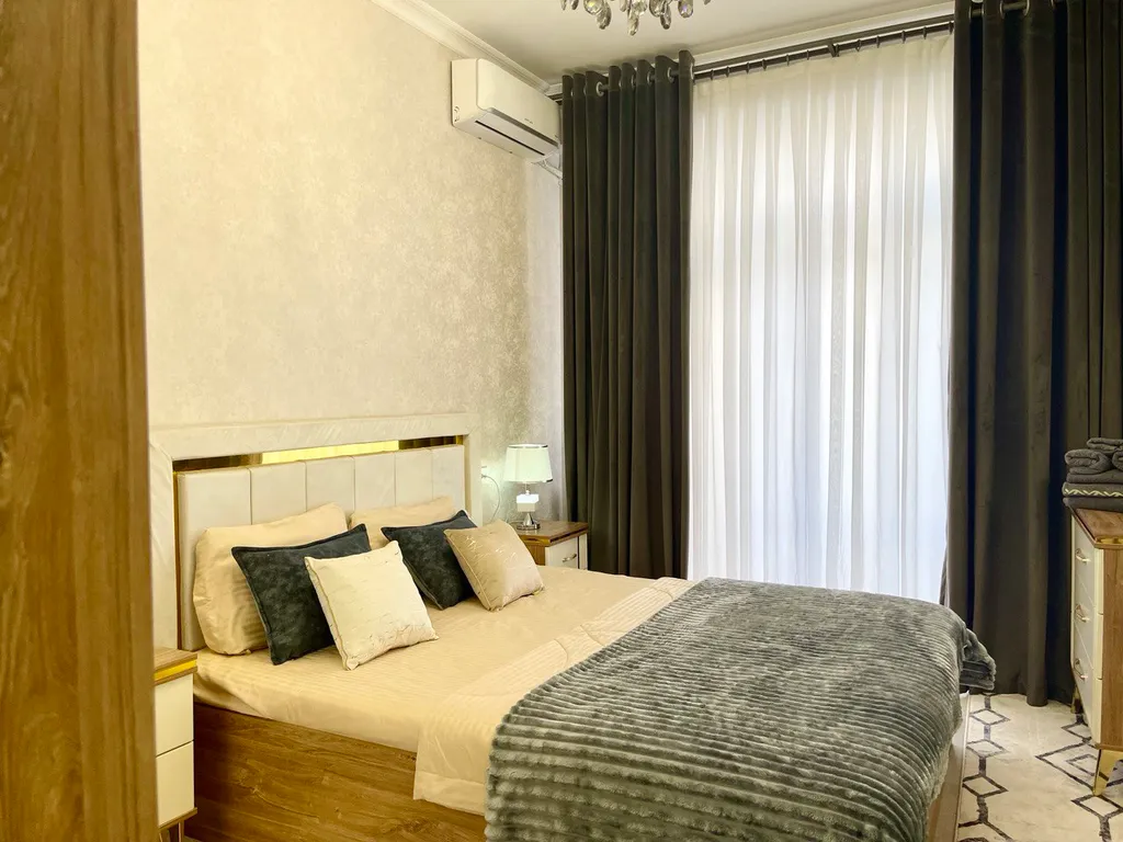 Просторная 4-комнатная квартира в тихом районе New Kamolon — аренда посуточно в Ташкент