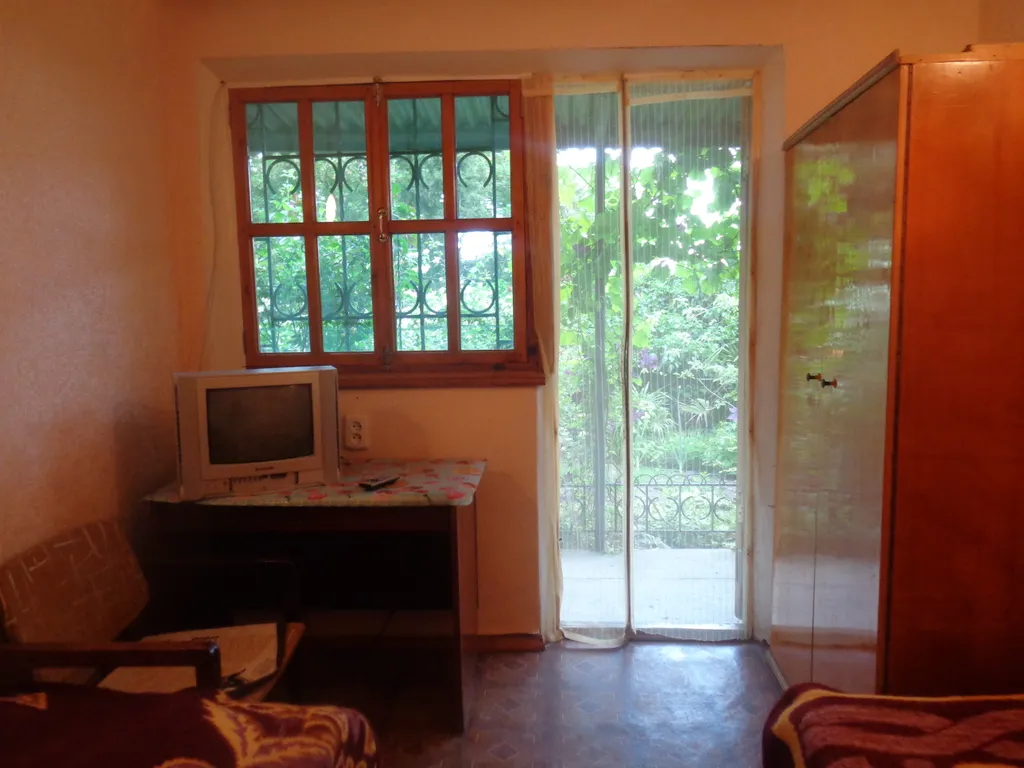 Коттедж 2-комнатный Дом — аренда посуточно в Алупка