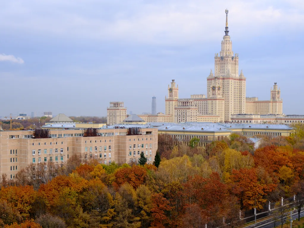 Квартира Творческая квартира у МГУ c панорамным видом на Москву — Москва