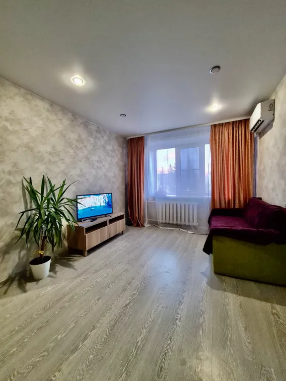 Уютная квартира в центре — аренда посуточно в Великий Новгород