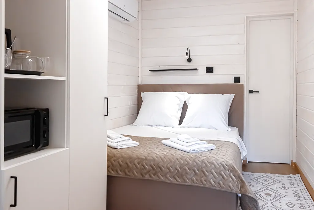 Небольшой домик с видом на Гуамское ущелье