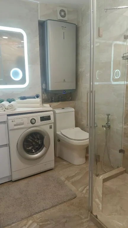 Квартира Трехкомнатная квартира с бассейном и потрясающим видом на море — Сириус