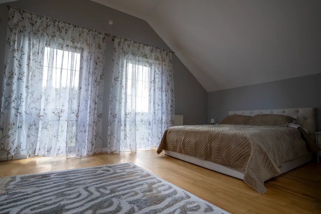 Загородный дом у озера в Подмосковье