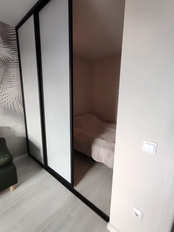 Уютная квартира с отдельной спальней, новым ремонтом и техникой