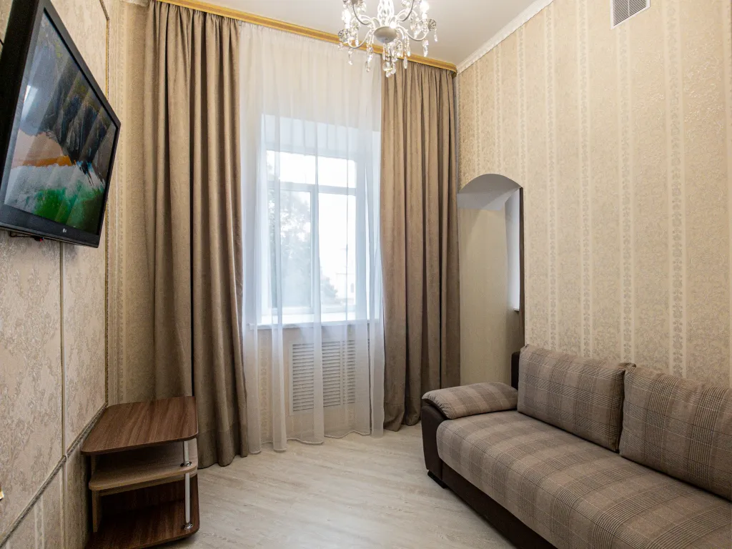 Большая квартира с видом на Крепостную стену и Успенский собор