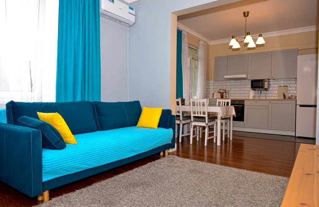 Уютная квартира с китами