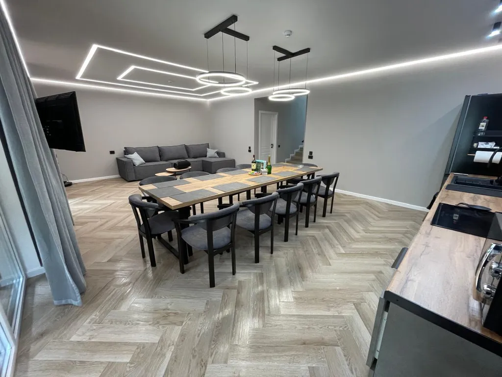 4-комнатный Дом