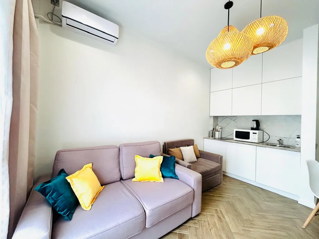 Квартира ЖК Арт Лайт Сити апартаменты у моря с балконом — Сириус