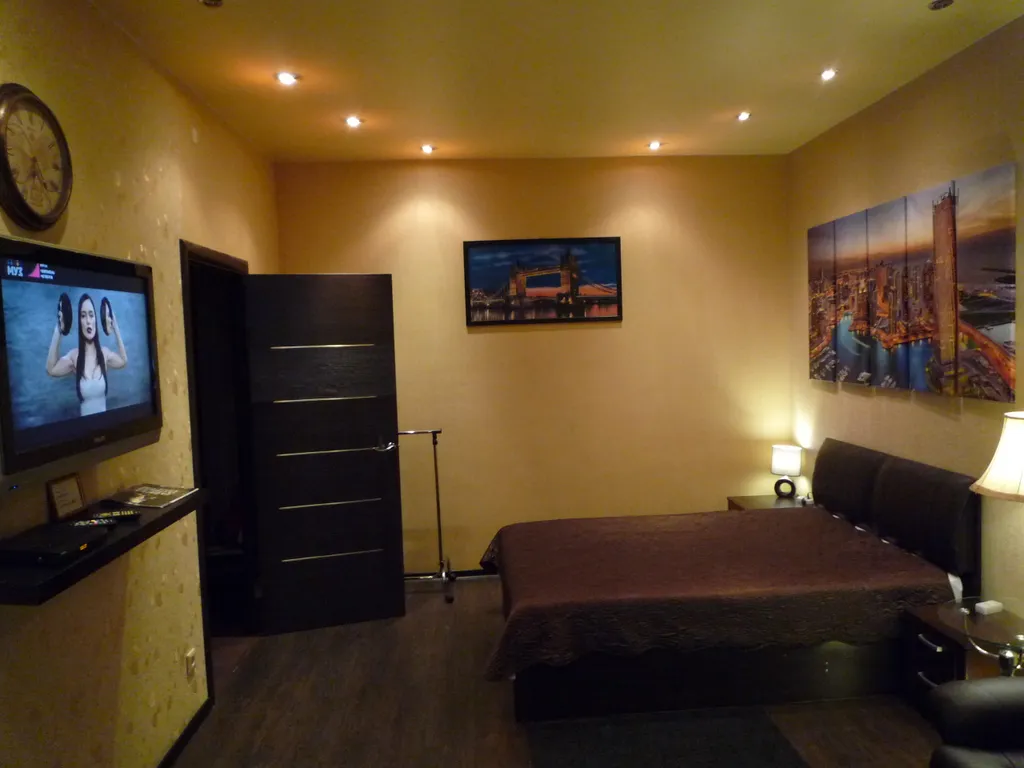 Апартамент в самом центре города с видом на площадь Ленина