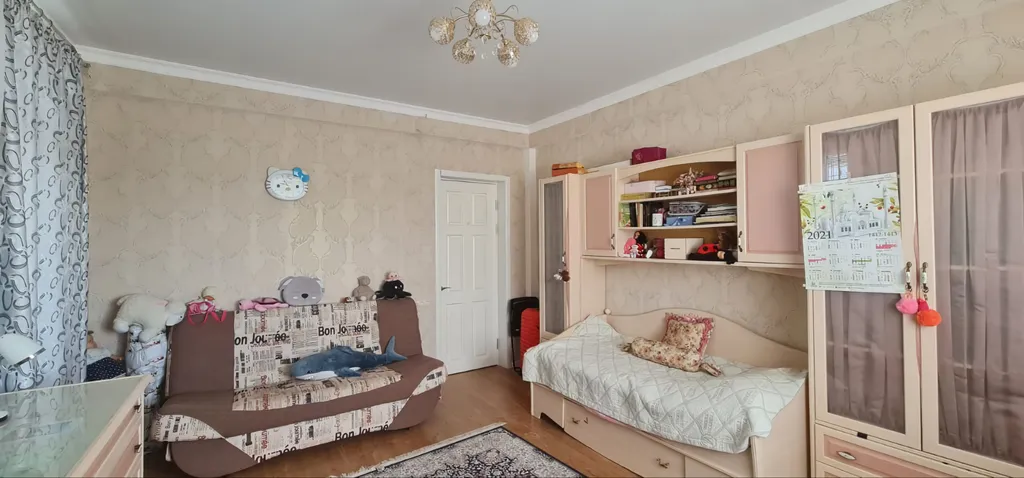 Квартира Трехкомнатная квартира в центре города, в 700 метрах от пляжа — Каспийск