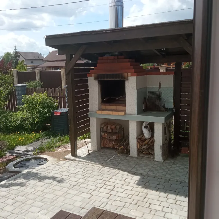 Коттедж с видом на сад