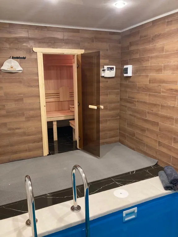 Коттедж Дом с бассейном, сауной и двором — аренда посуточно в Нальчик