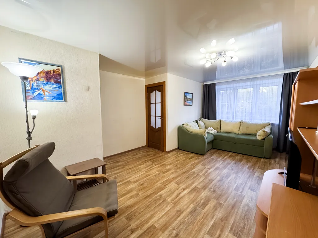 2‑комн. квартира в центре Мурманска на ул. Карла Маркса, 9