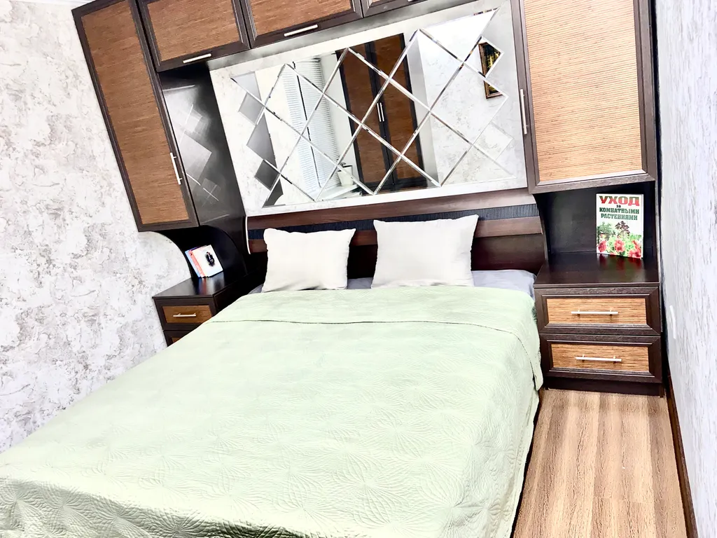 Комфортная 2-к квартира с камином на 50 лет ВЛКСМ