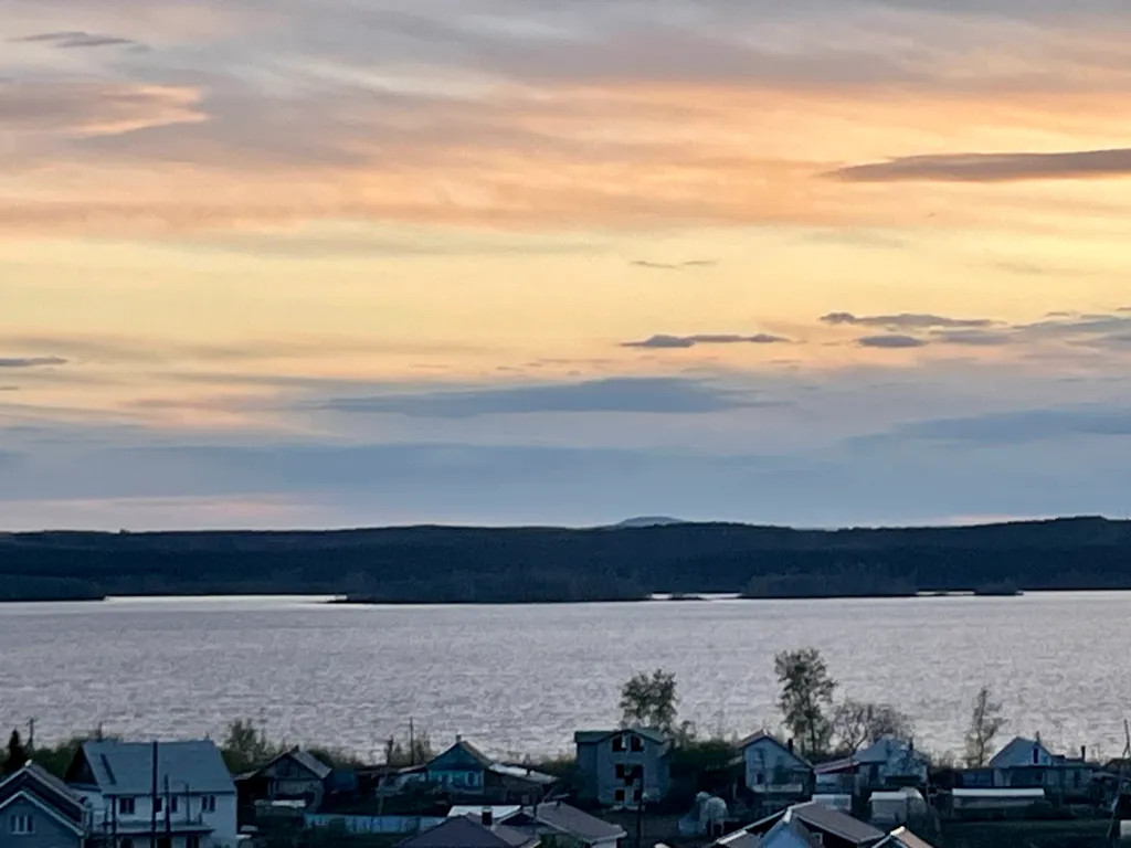 Студия с видом на озеро