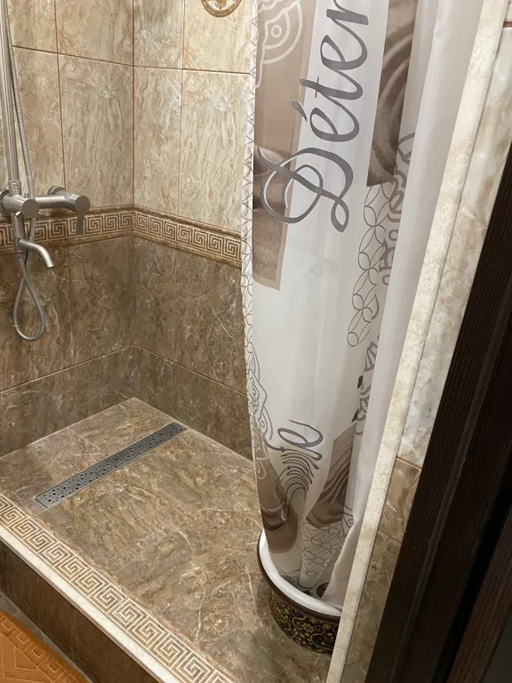 Квартира в спальном районе с развитой инфраструктурой