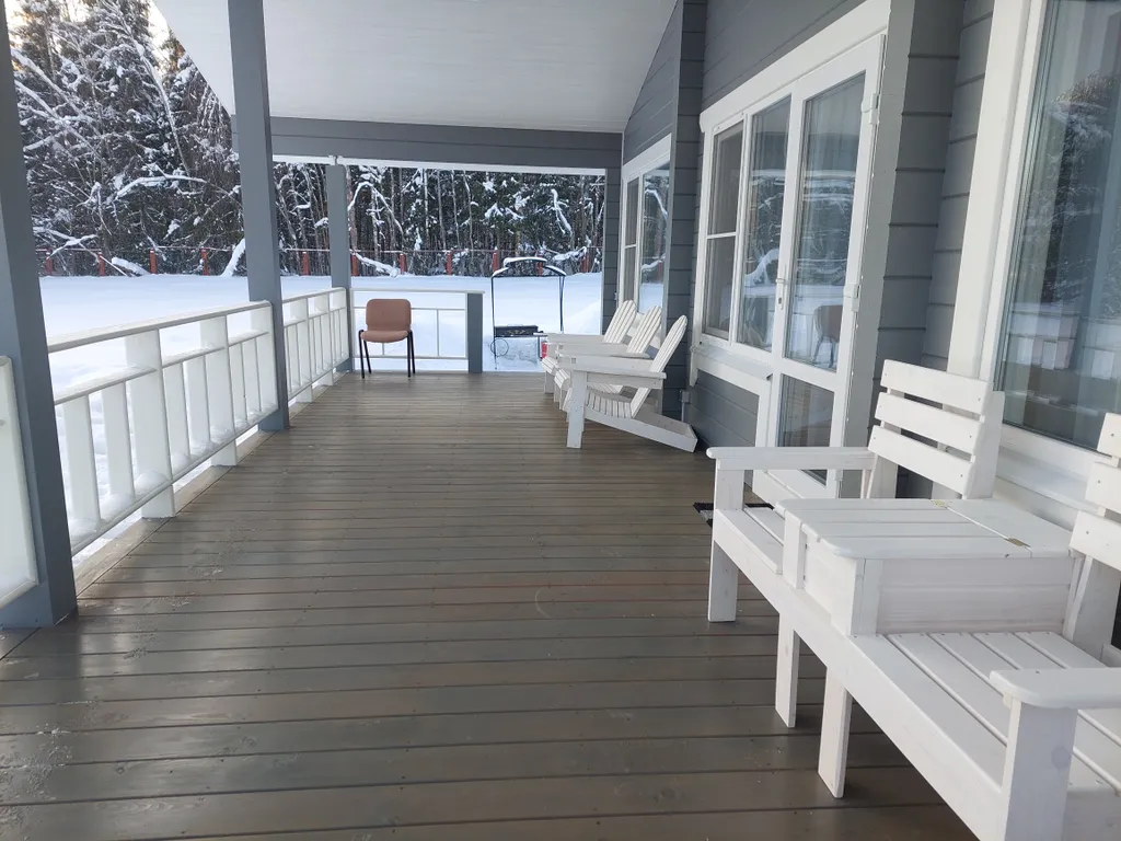 Коттедж Васнецово-озеро, коттедж на берегу озера в окружении леса — Ваньково