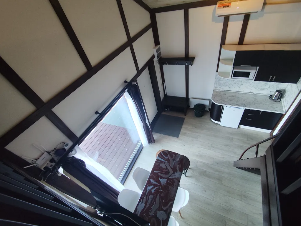 Дом на берегу озера