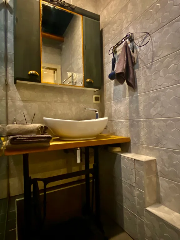 Уютная квартира около зоопарка с видом на пруд