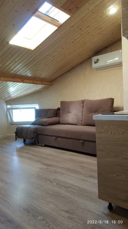 Студия с видом на море