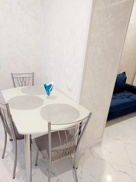 Уютная евро однушка,в 10 мин.езды от центра города.