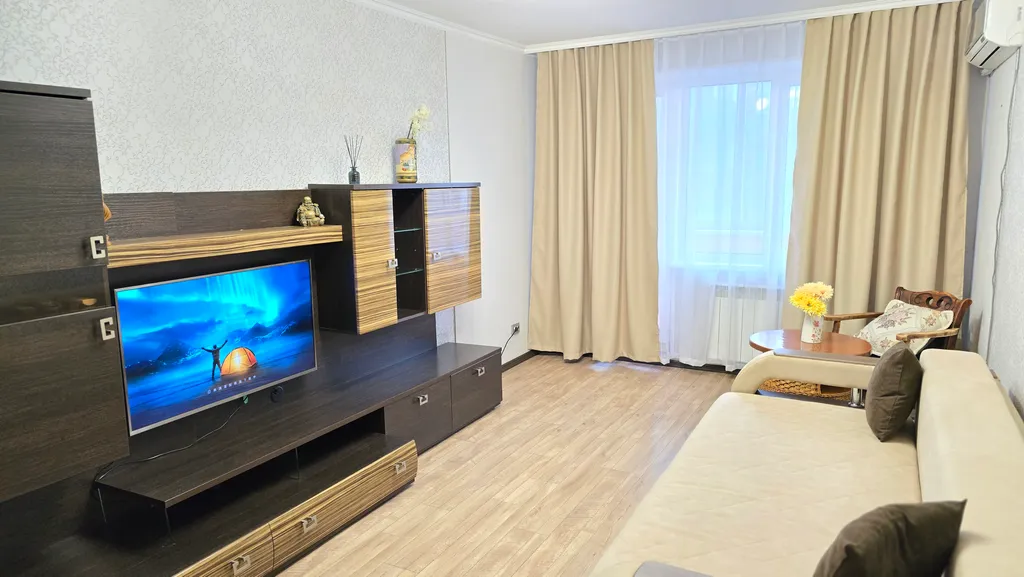 Двухкомнатная квартира на Сахпоселке