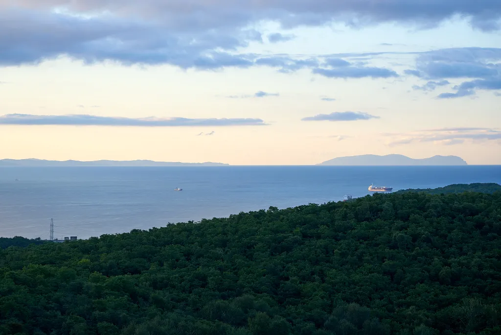 Новая студия с видом на море и дизайнерским ремонтом