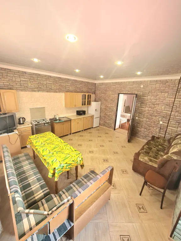 Улучшенный семейный номер с видом на горы