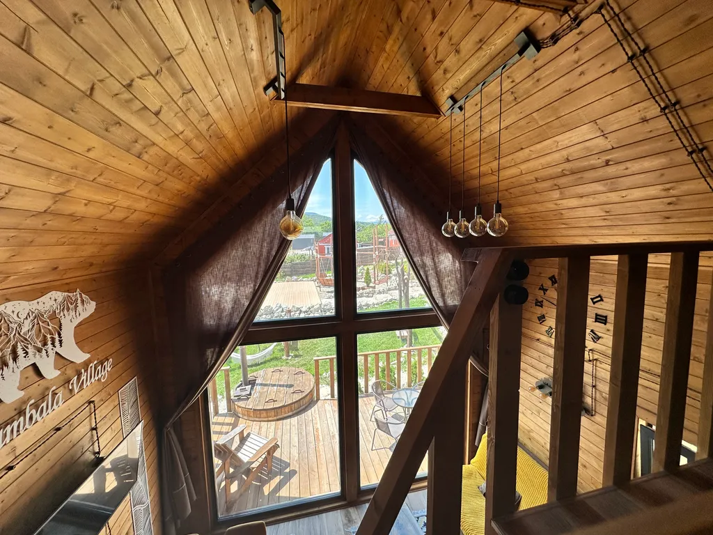 Барнхаус Black