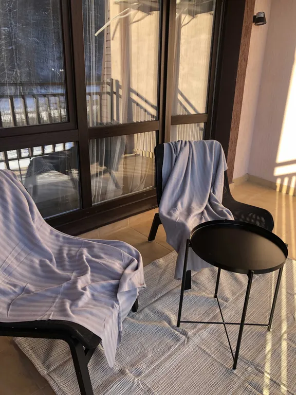 Хаски Дом со 2м уровнем видом на горы и балконом