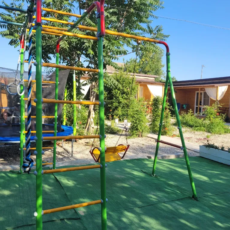 Новый домик 2-комнатный с кухней и террасой на компанию