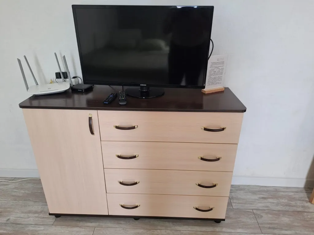 Квартира Две раздельные комнаты и балкон — Омск