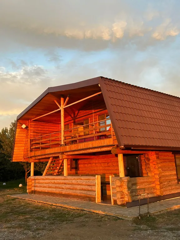 Уютный коттедж у реки