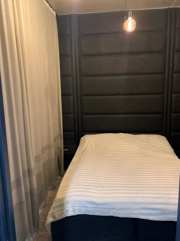 Уютный апартамент с видом на ущелье, расположенный в элитном доме