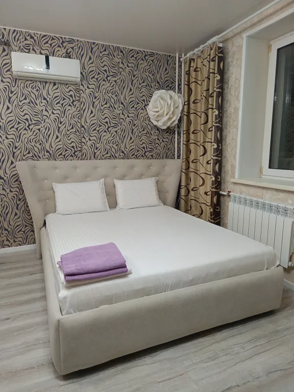 Квартира Уютная студия в парковом с панорамным балконом и свежим ремонтом — аренда посуточно в Челябинск