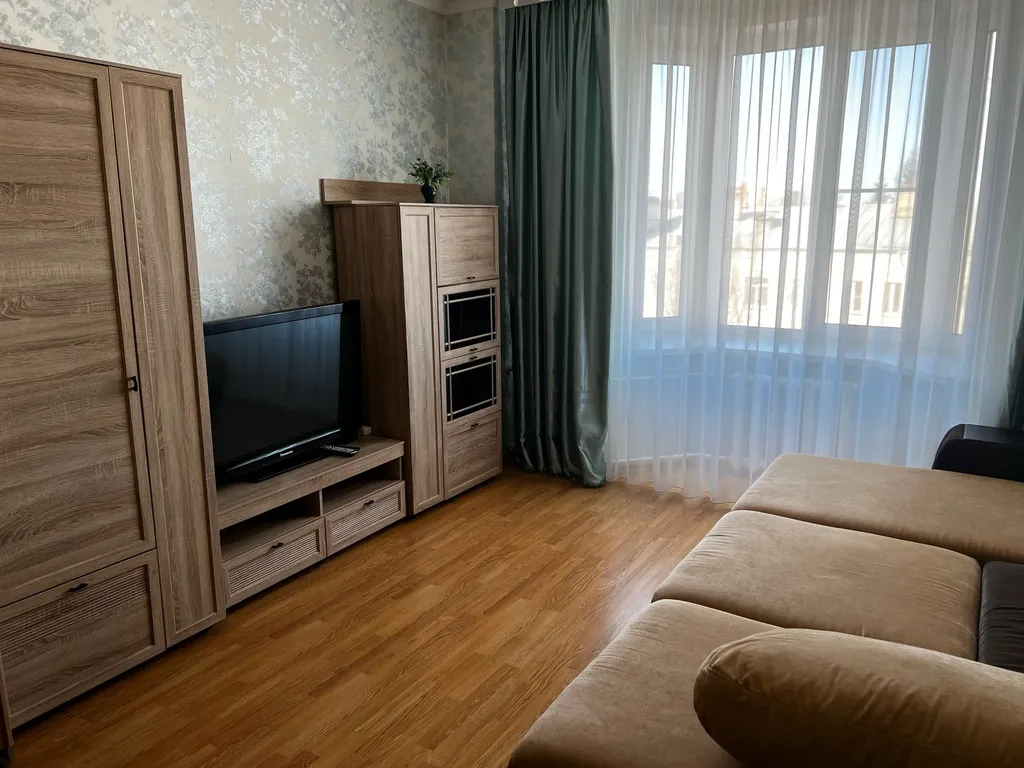 Квартира в центре с красивым видом на колокольню, храм и набережную