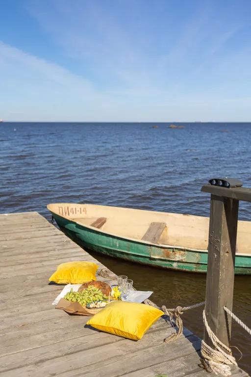Коттедж Пятиместный коттедж в сосновом лесу — Лебяжье