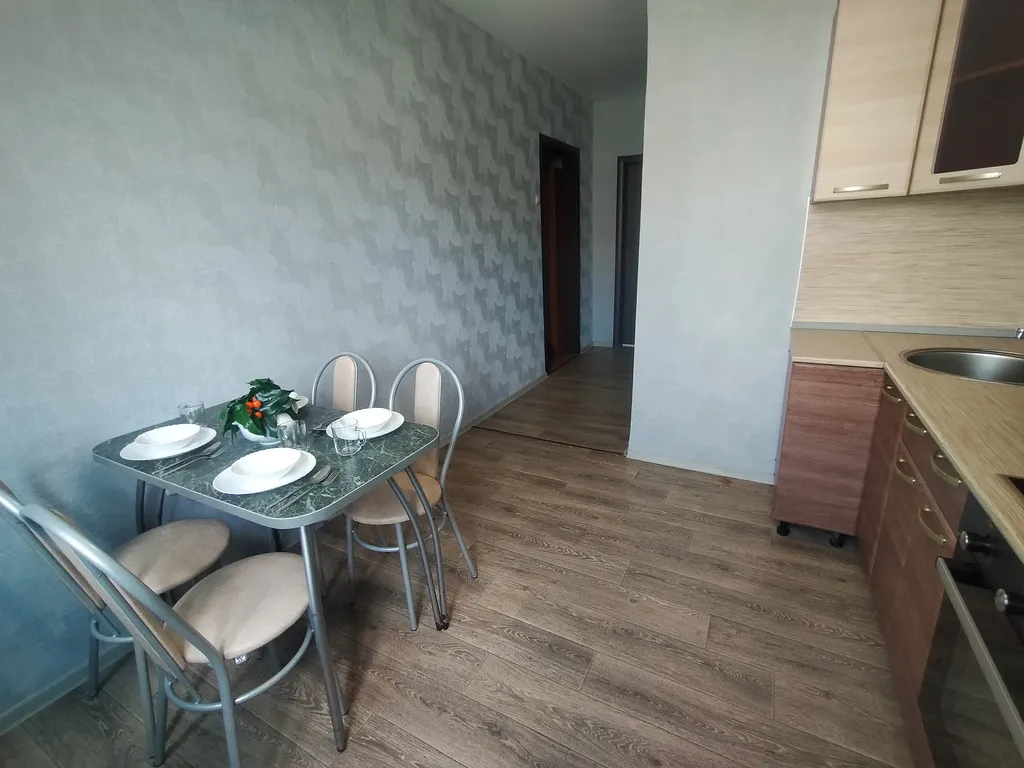 Квартира рядом с ТРЦ Родник