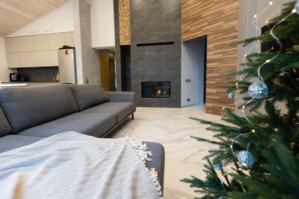 Квартира с 3 спальнями, камином с живым огнём и видом на горы