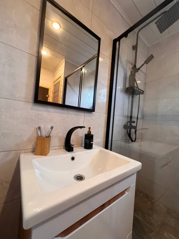 Дом с купелью, баней в городе