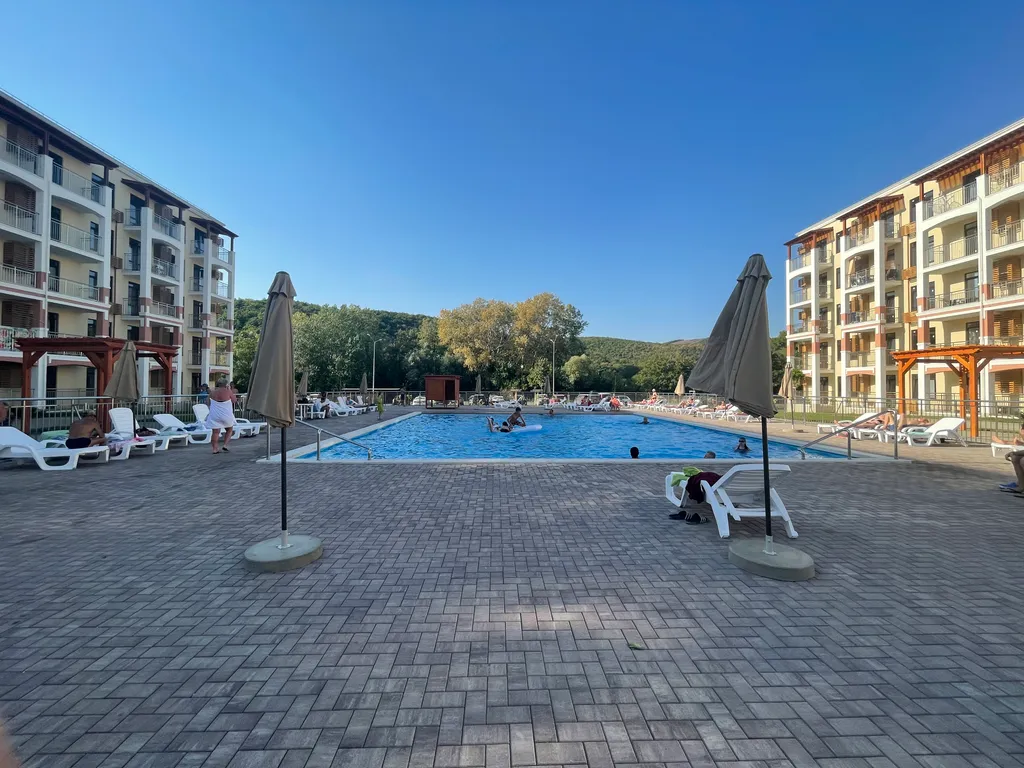 Тихая студия, балкон, лифт в корпусе, бассейн