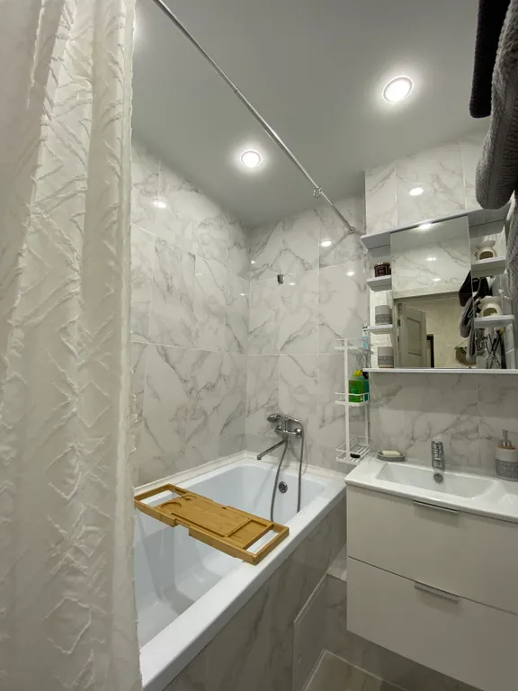 Апартамент Сканди с балконом и отдельной спальней