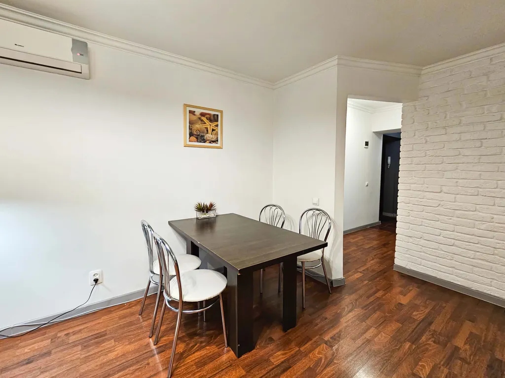 2 комнатная квартира чистая и уютная рядом с площадью