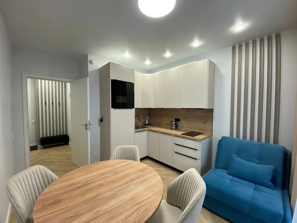 Апартаменты с бассейном на берегу моря