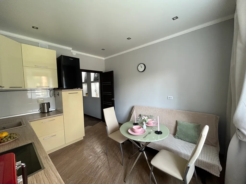 Светлая квартира у леса рядом с Волгой