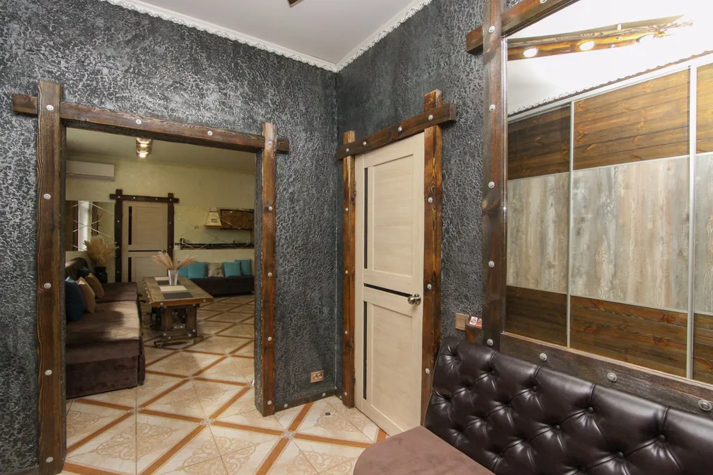 Современный дом с баней и караоке