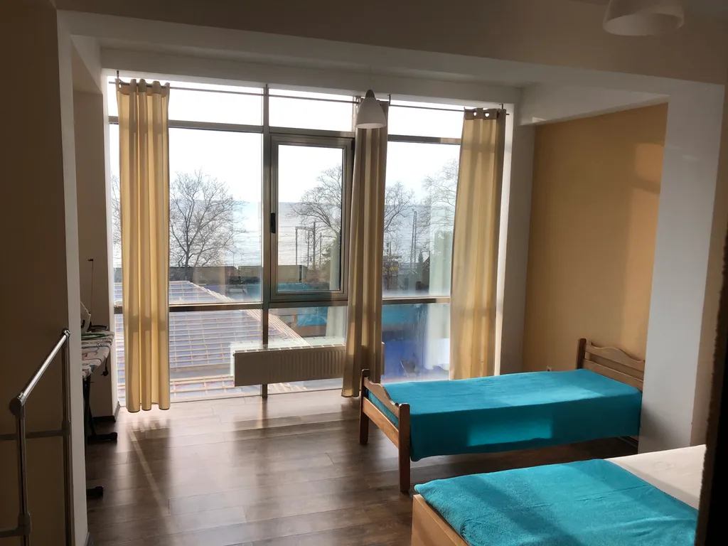 Просторная квартира с видом на море