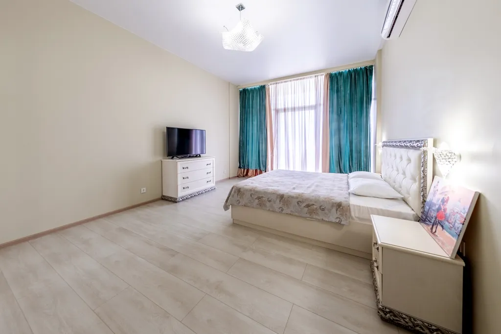 Роскошный пентхаус с панорамным видом на море.