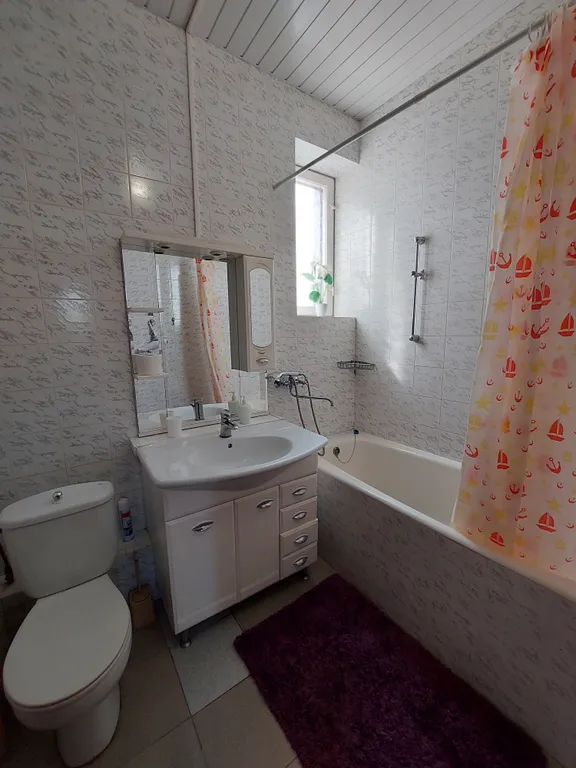 Коттедж Большой дом в центре города — Геленджик