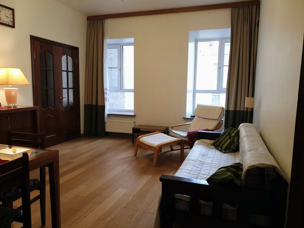 Квартира в 7 минутах от Невского: 3 спальни и парковка